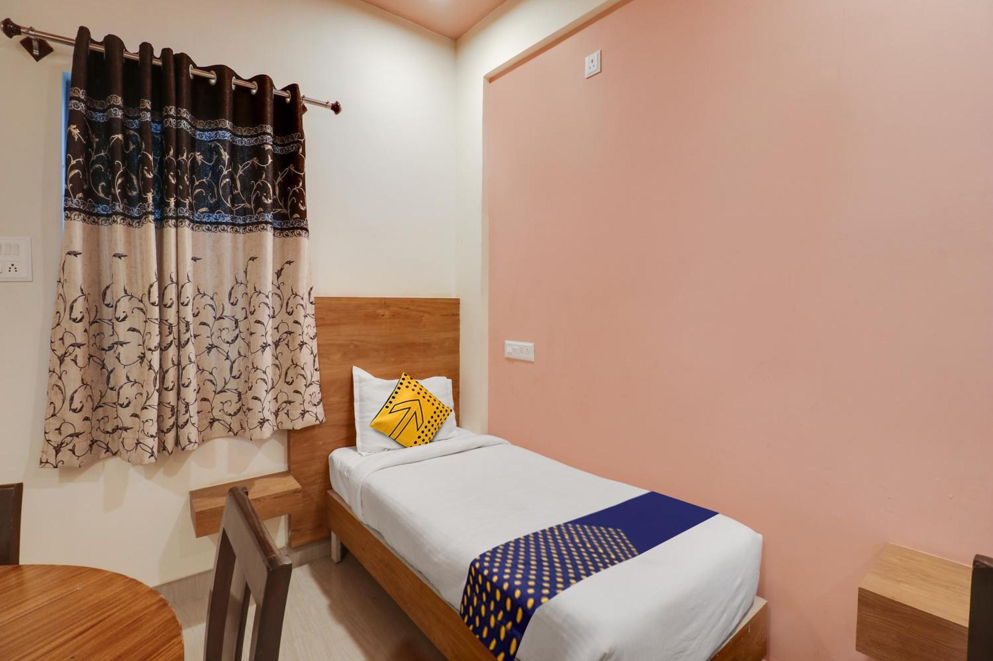 Spot On Kick Bunk Hotel Kammasandra Luaran gambar